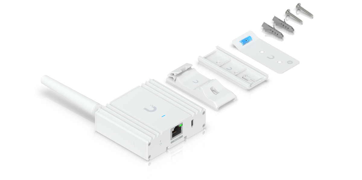 What&rsquo;s in the box — SuperLink Gateway